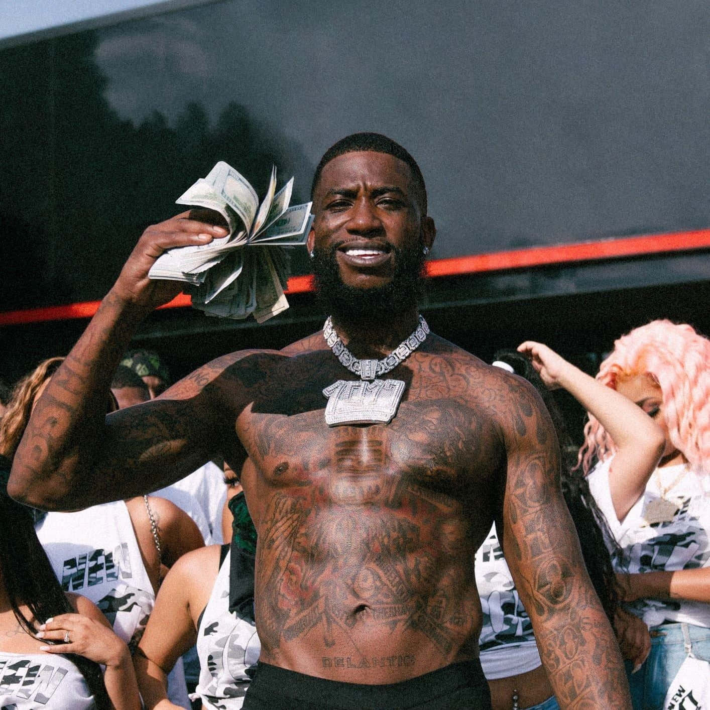 Gucci Mane Money Fan Shirtless Wallpaper