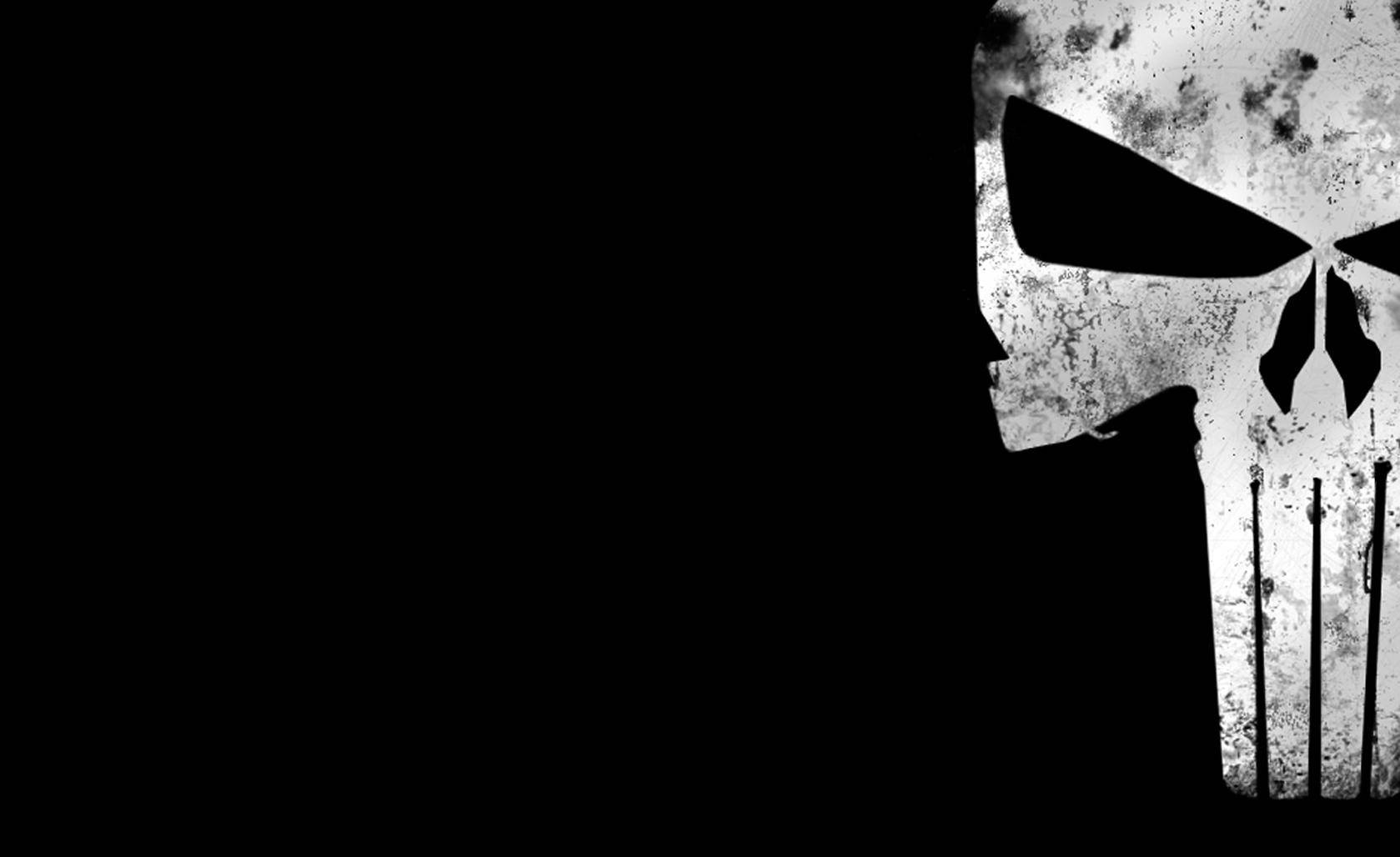 Half Face Of Punisher Skull Wallpaper