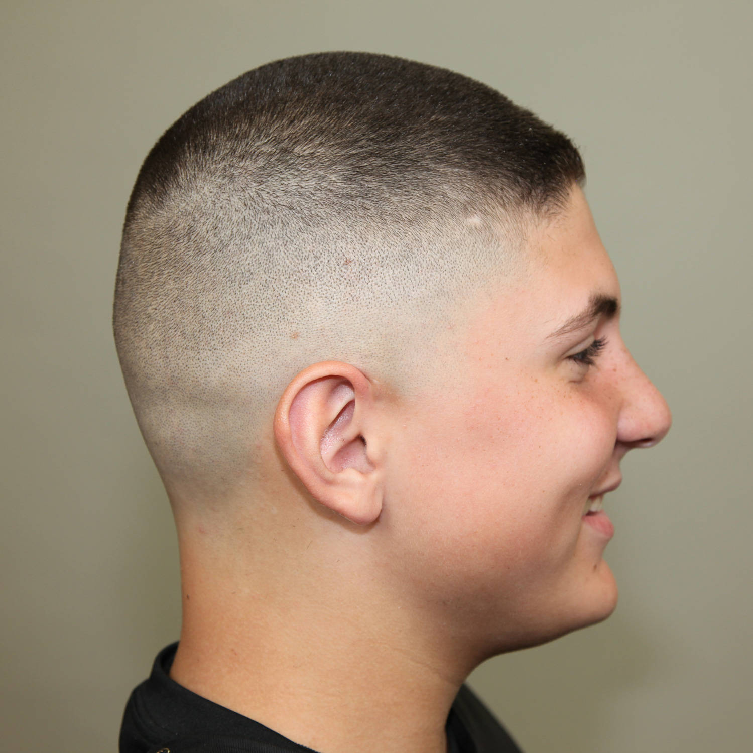 High And Tight Cut Men Hair Style Wallpaper