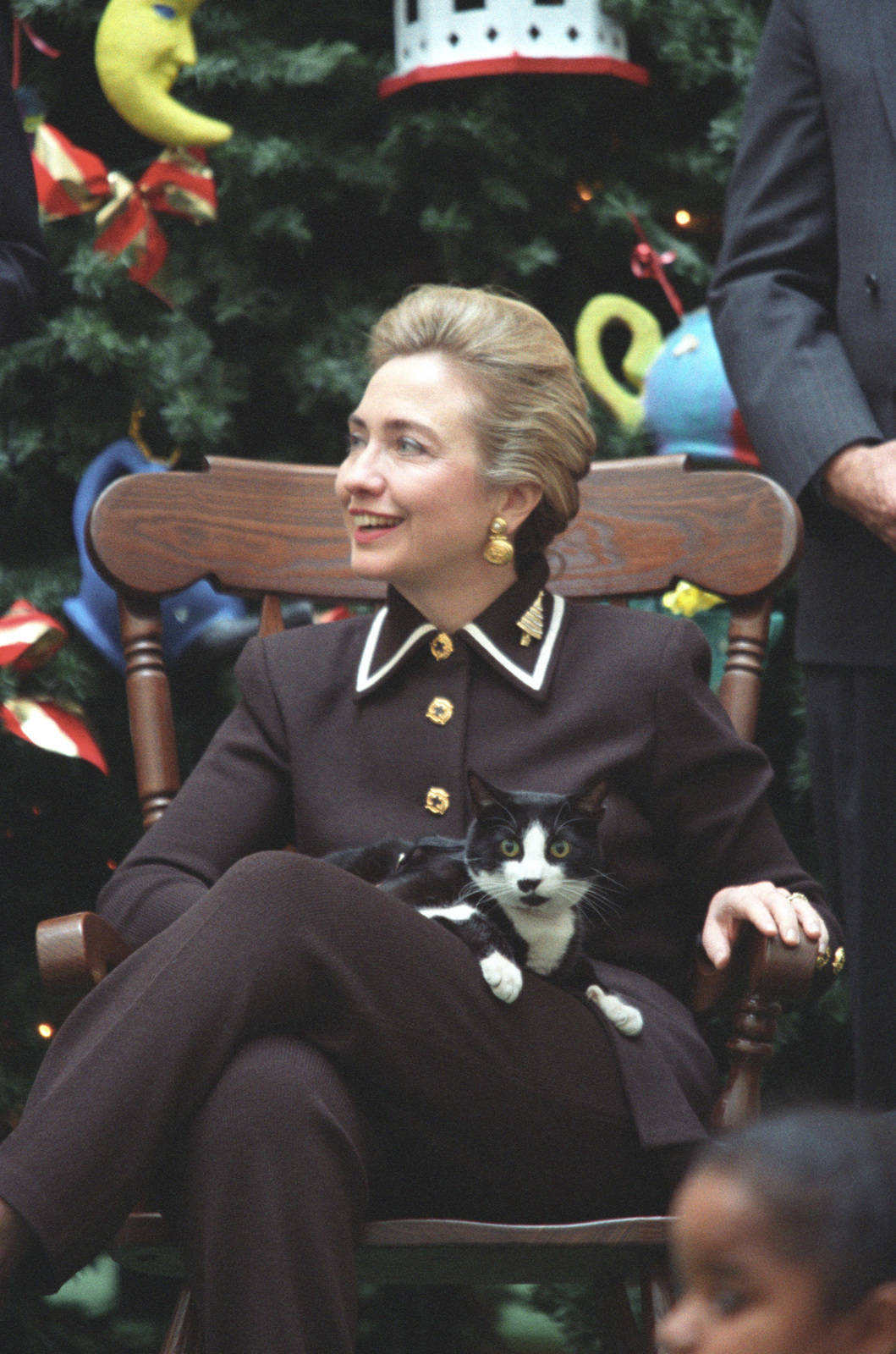 Hillary Clinton Enjoying Time With Her Cat Wallpaper
