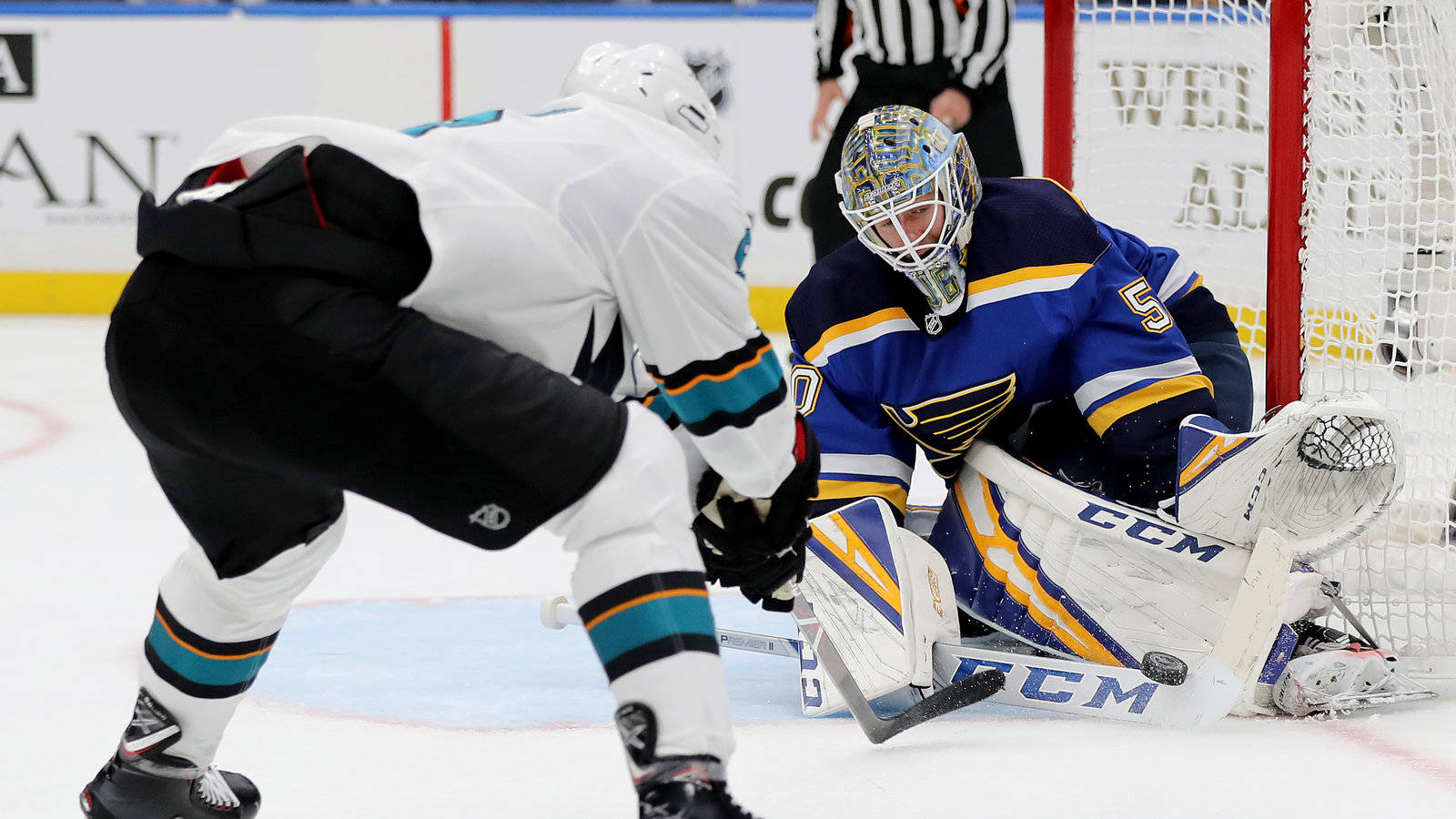 Hockey League Goaltender Jordan Binnington Wallpaper