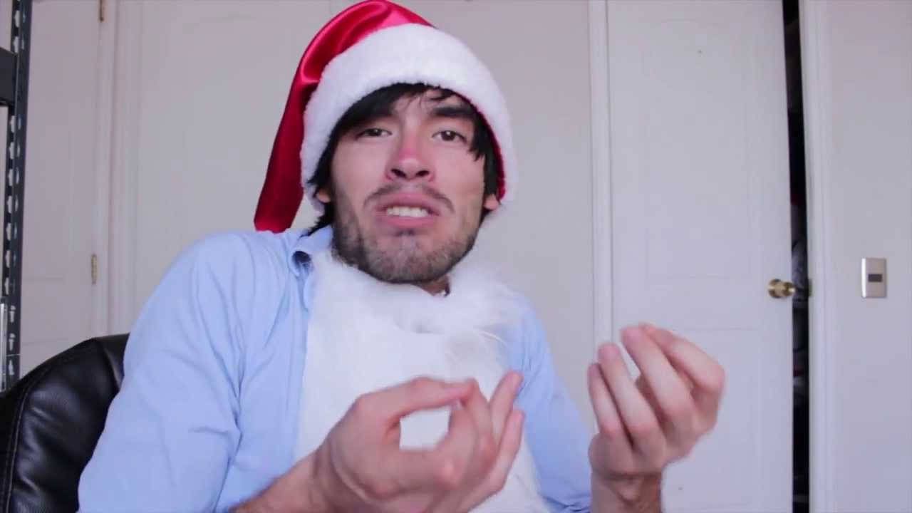 Holasoygerman Wearing A Santa Hat Wallpaper