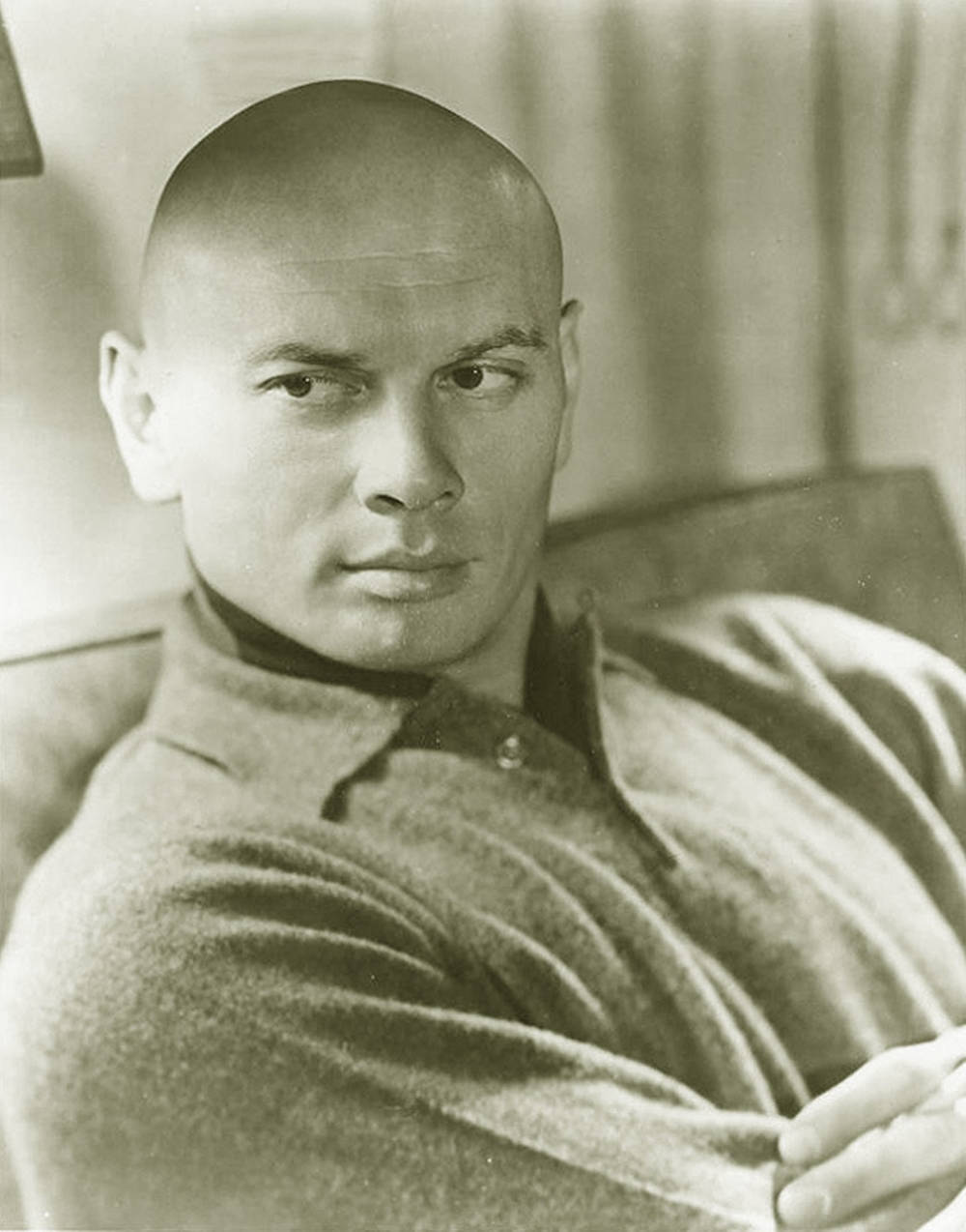 Hollywood Actor Yul Brynner 1962 Portrait Wallpaper