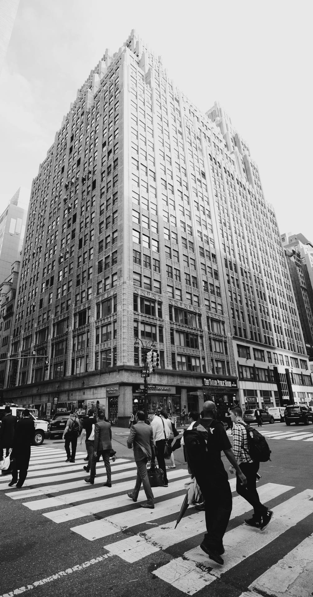 Hoover Building New York Black And White Wallpaper