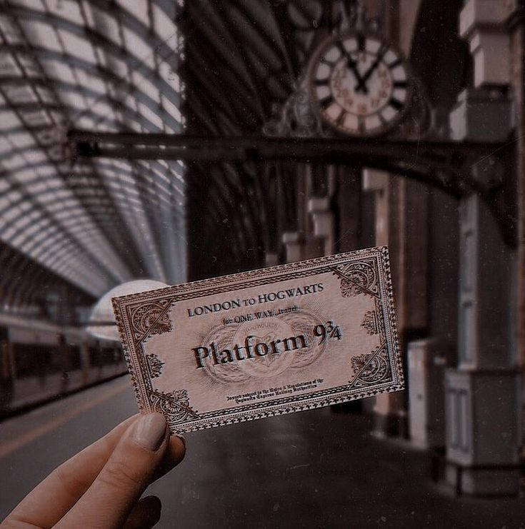 Hp Hogwarts Express Ticket Aesthetic Wallpaper