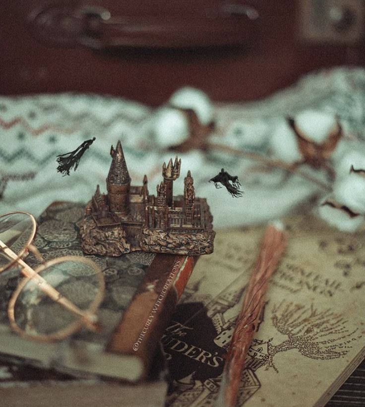 Hp Hogwarts Miniature Aesthetic Wallpaper
