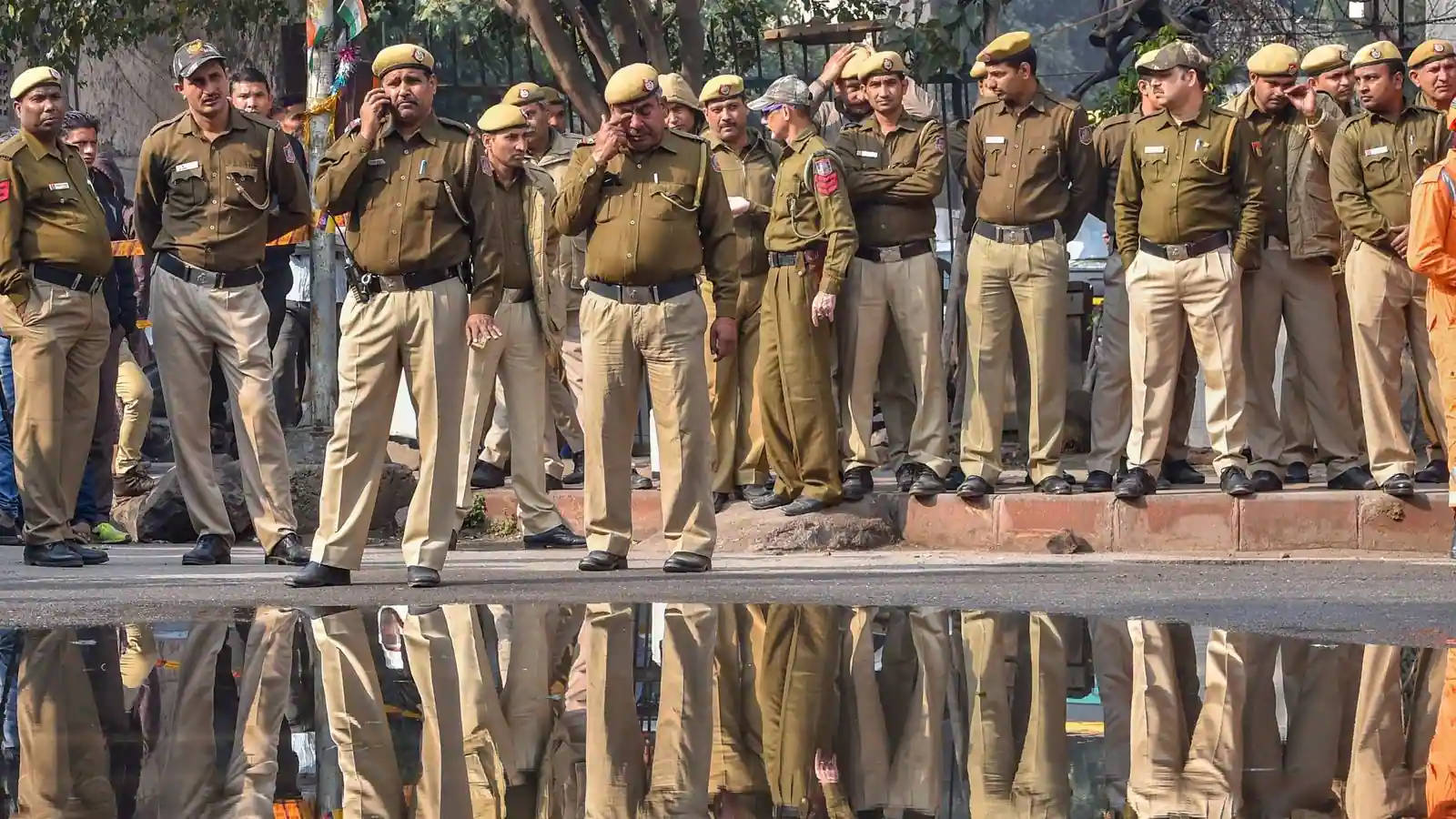 Indian Police Awaiting Deployment Wallpaper