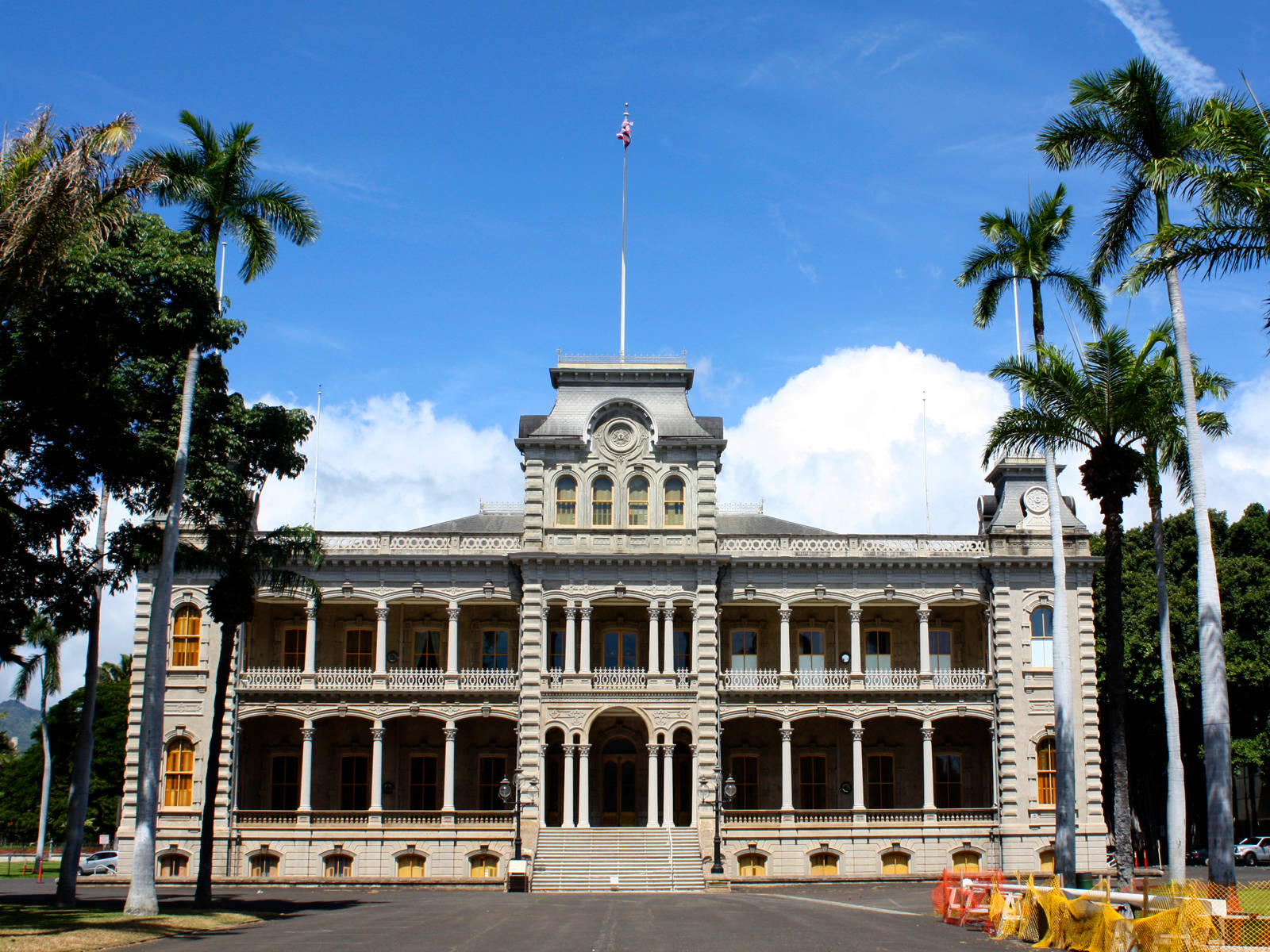 Iolani Palace Facade Wallpaper