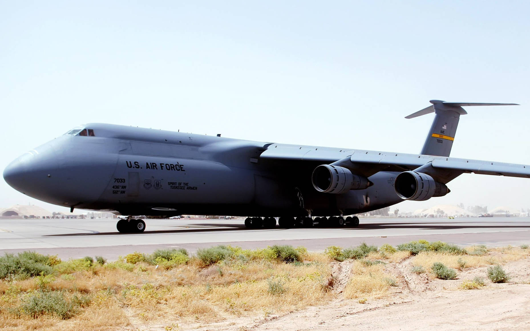 Iraq Balad Air Base Lockheed C-5 Galaxy Wallpaper