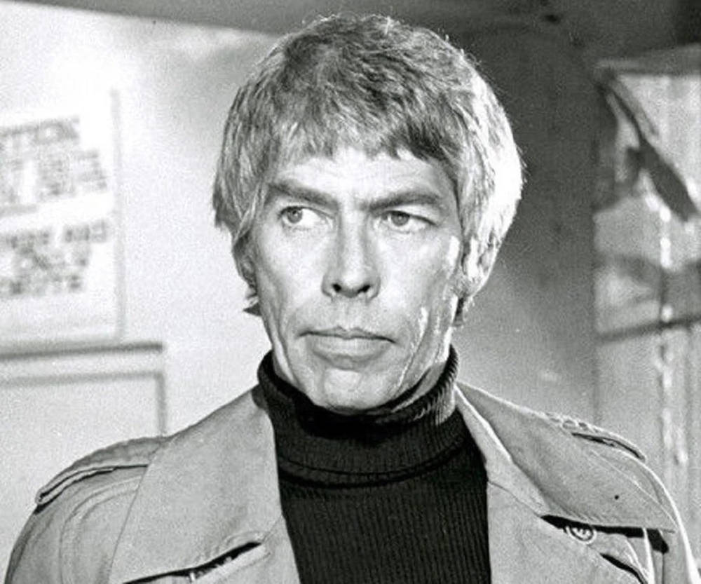 James Coburn In His '60s Heyday Wallpaper