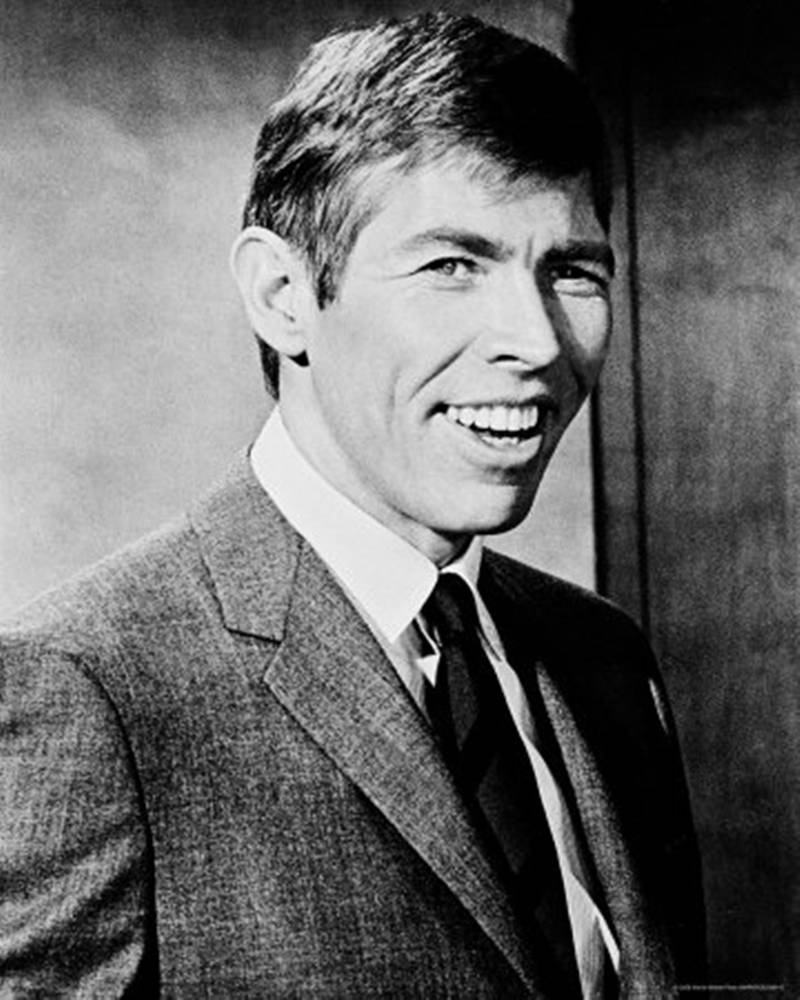 James Coburn's Distinct Smile Wallpaper