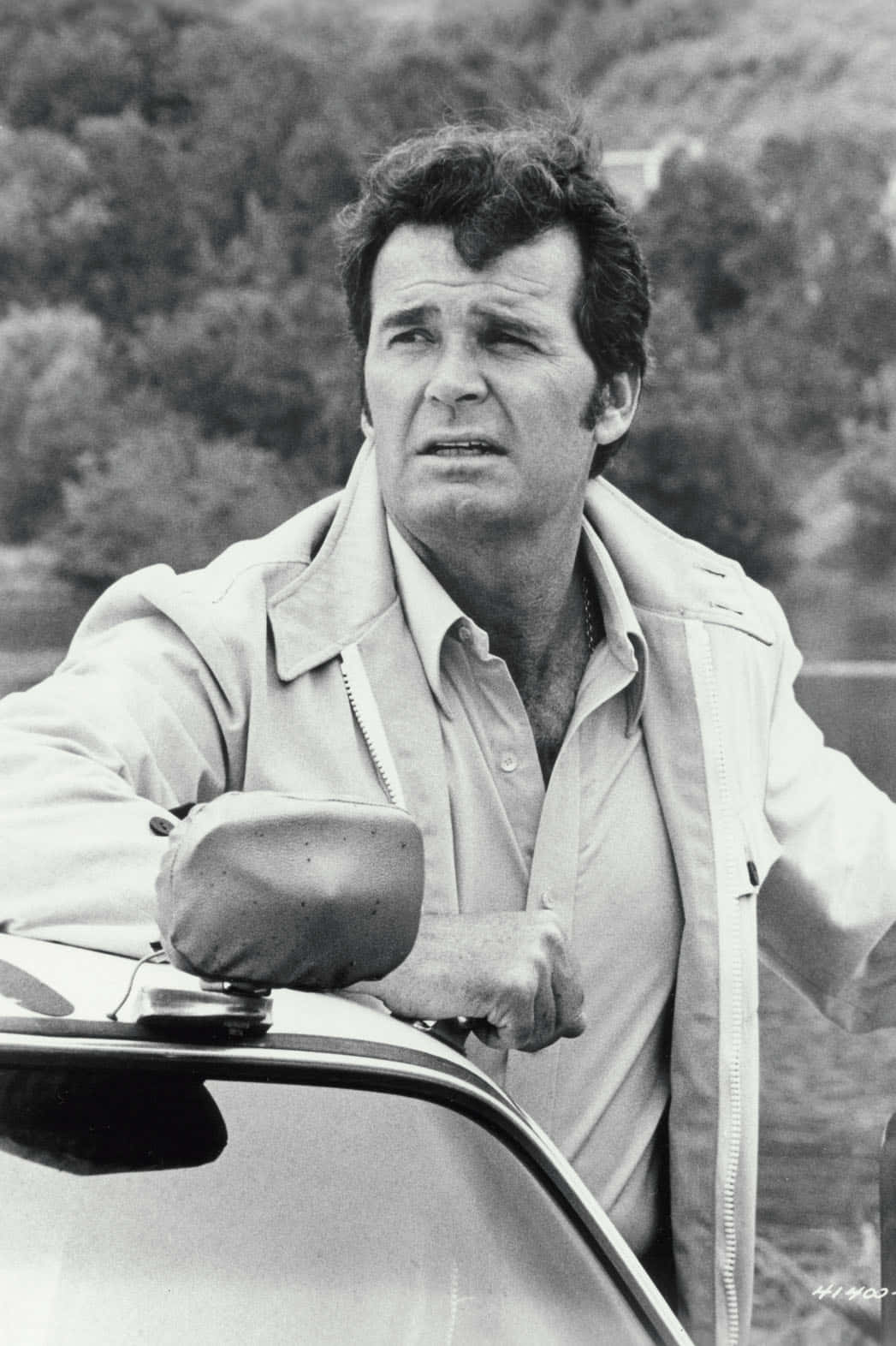 James Garner Classic Car Pose Wallpaper