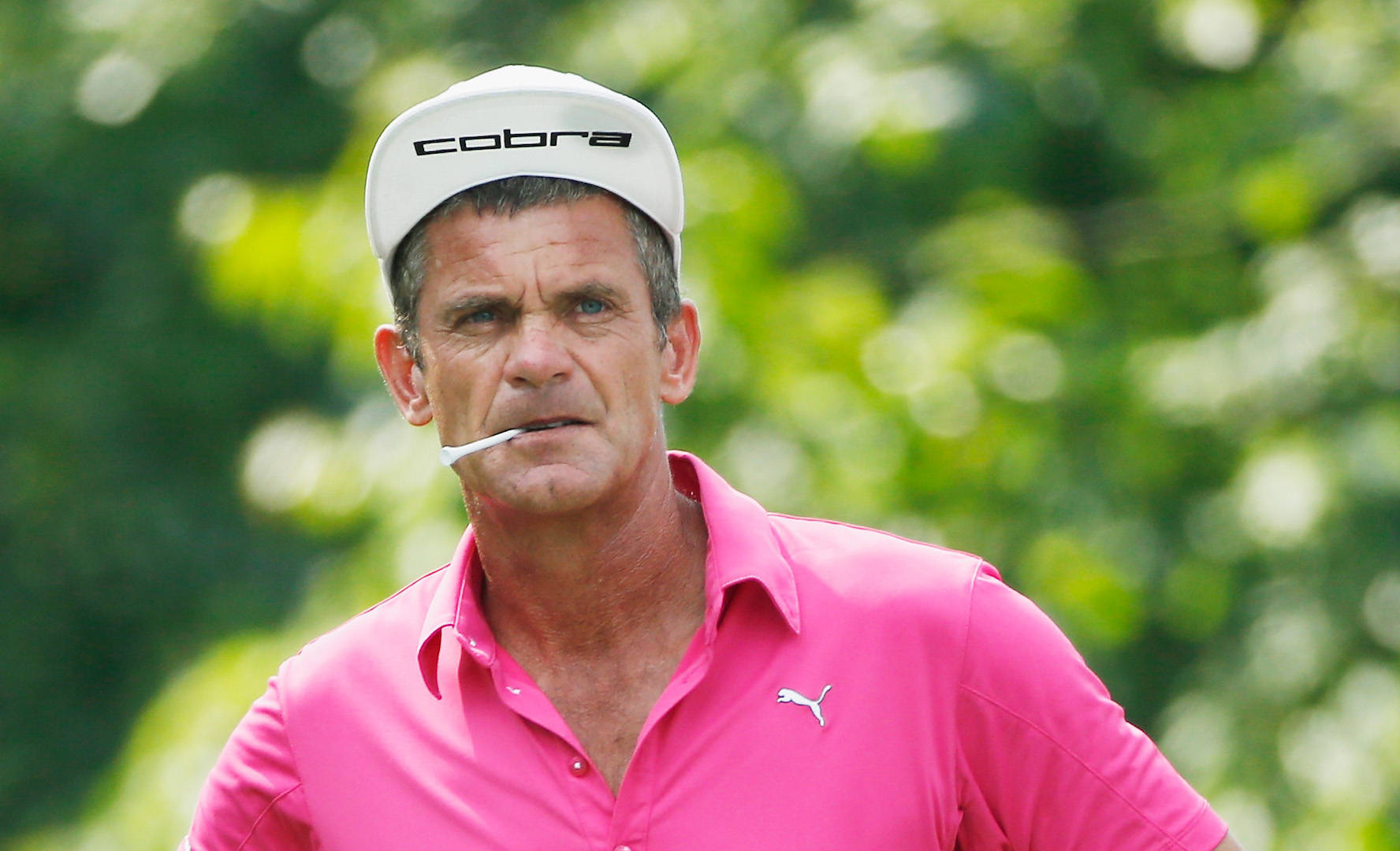 Jesper Parnevik Wearing Pink Puma Shirt Wallpaper