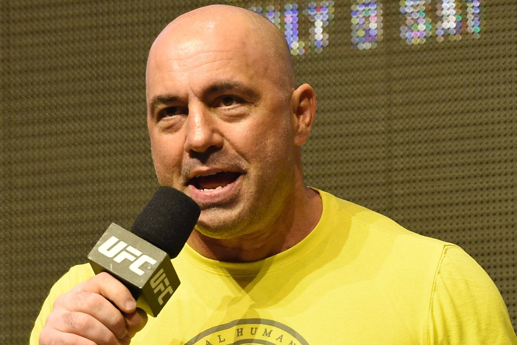 Joe Rogan Hosting Ufc Weigh-in Wallpaper