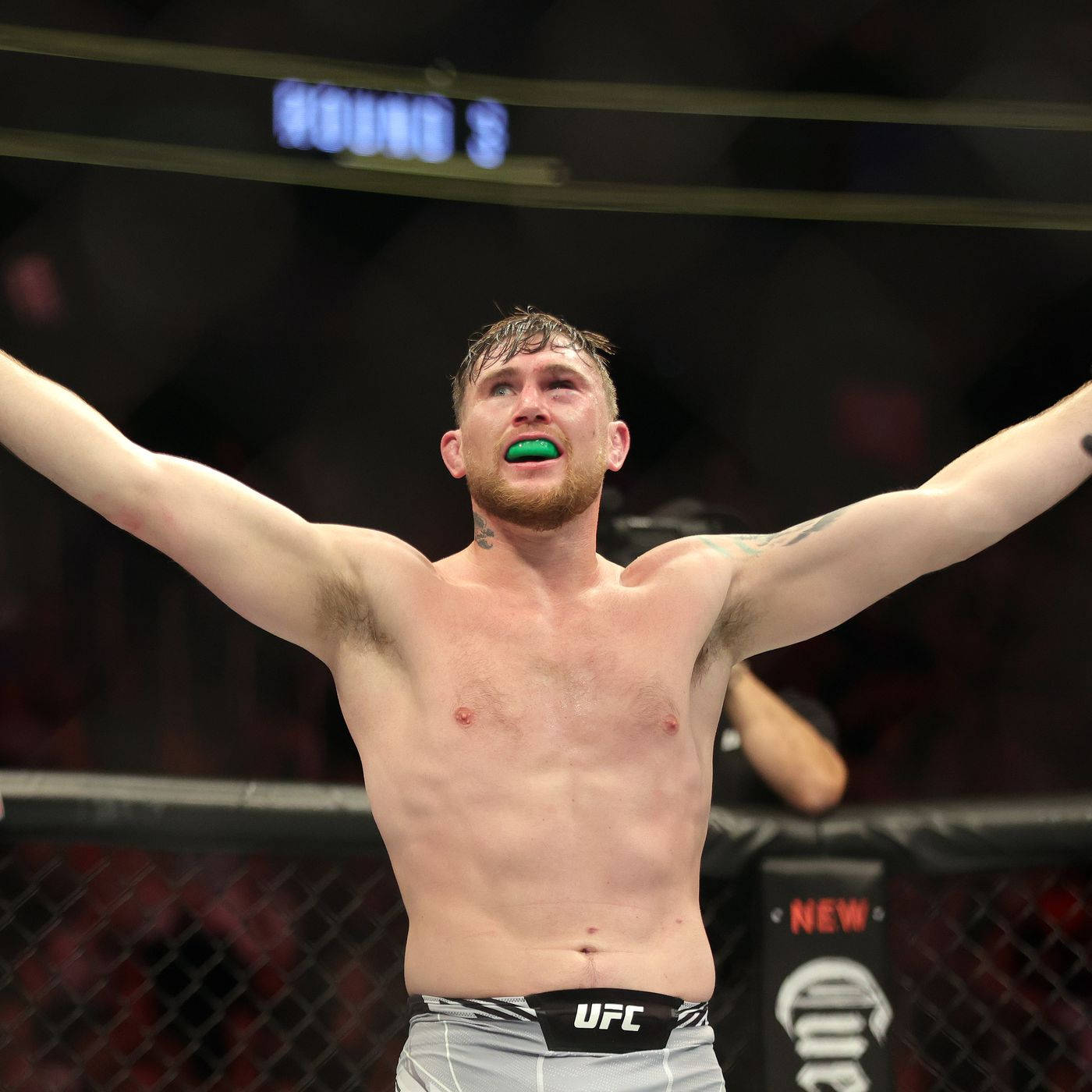 Joyful Darren Till Wallpaper