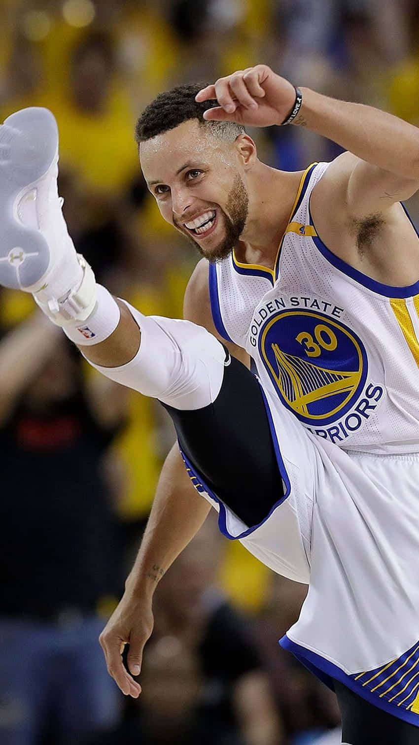 Joyful Kick Of Stephen Curry 4k Wallpaper