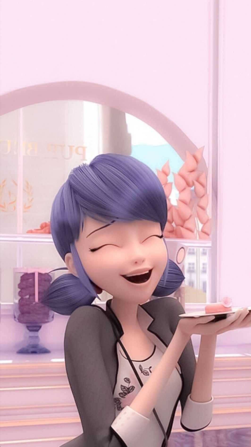 Joyful Marinette Dupain-cheng Wallpaper