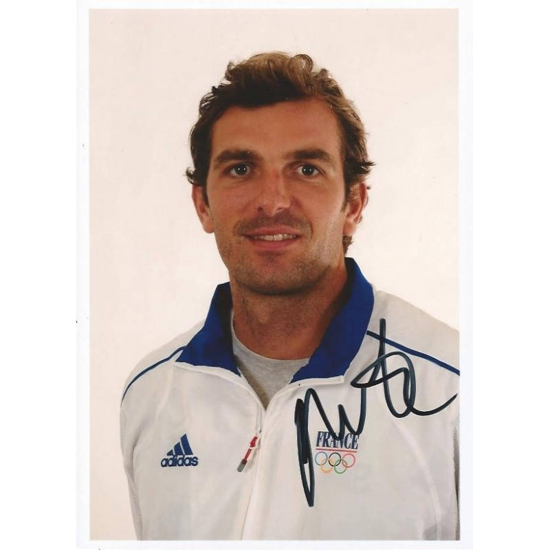 Julien Benneteau Photo With Signature Wallpaper