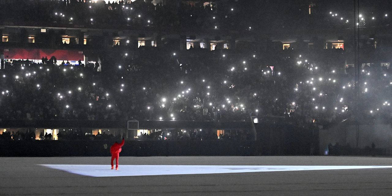 Kanye West And His Mother, Donda Wallpaper