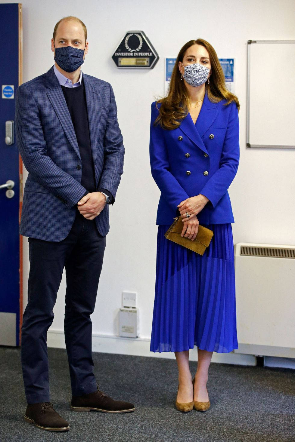 Kate Middleton In Cobalt Blue Wallpaper
