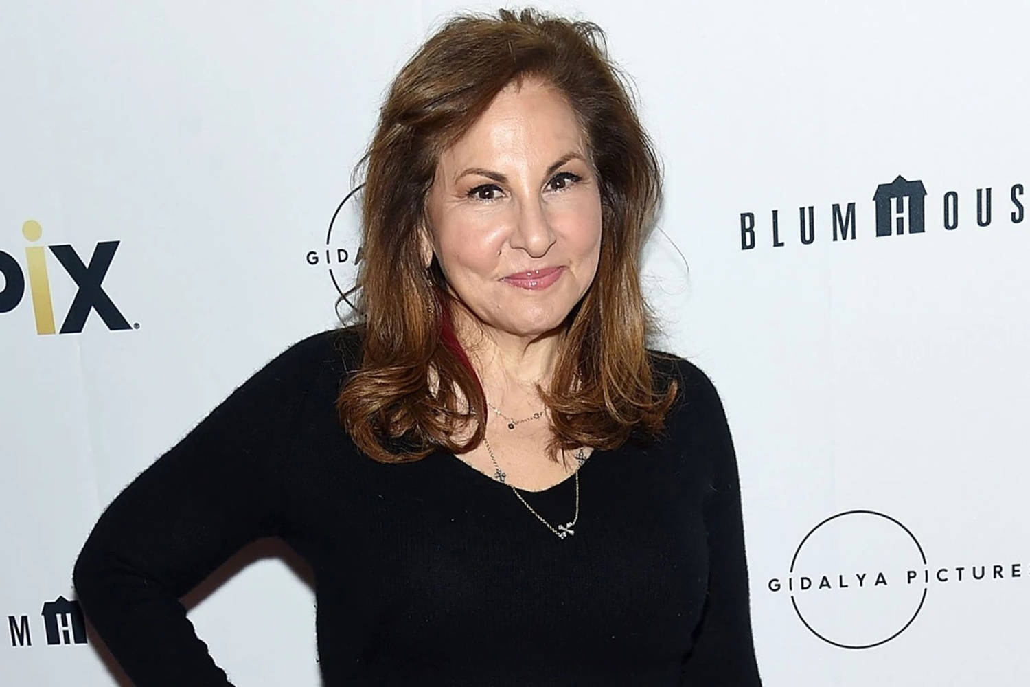 Kathy Najimy Half-body Shot Wallpaper