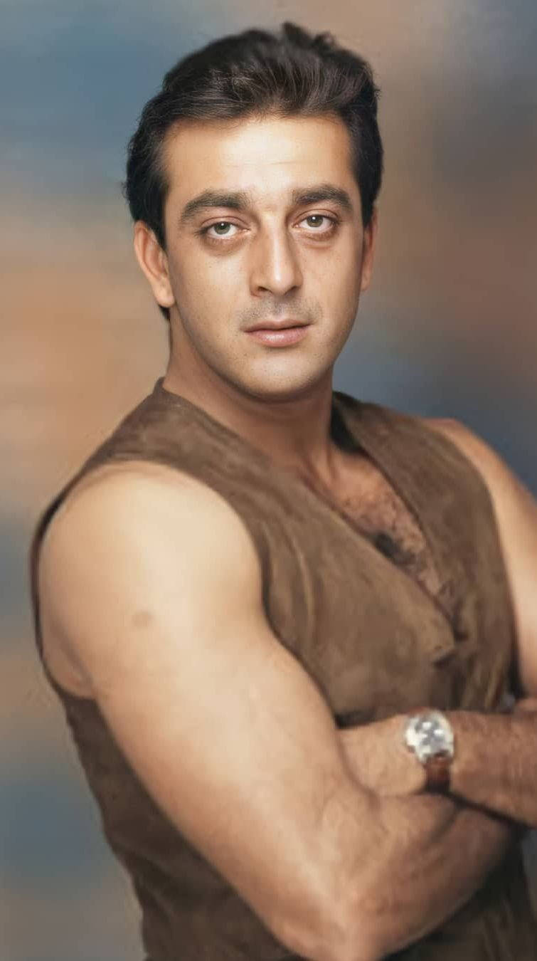 Khalnayak Ballu In Brown Vest Wallpaper