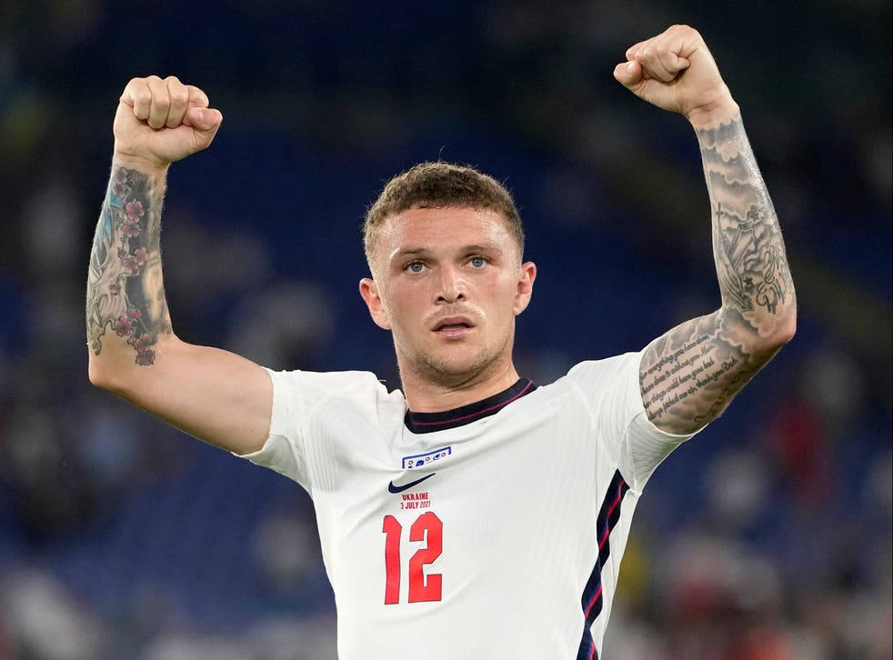 Kieran Trippier Arms Up Wallpaper