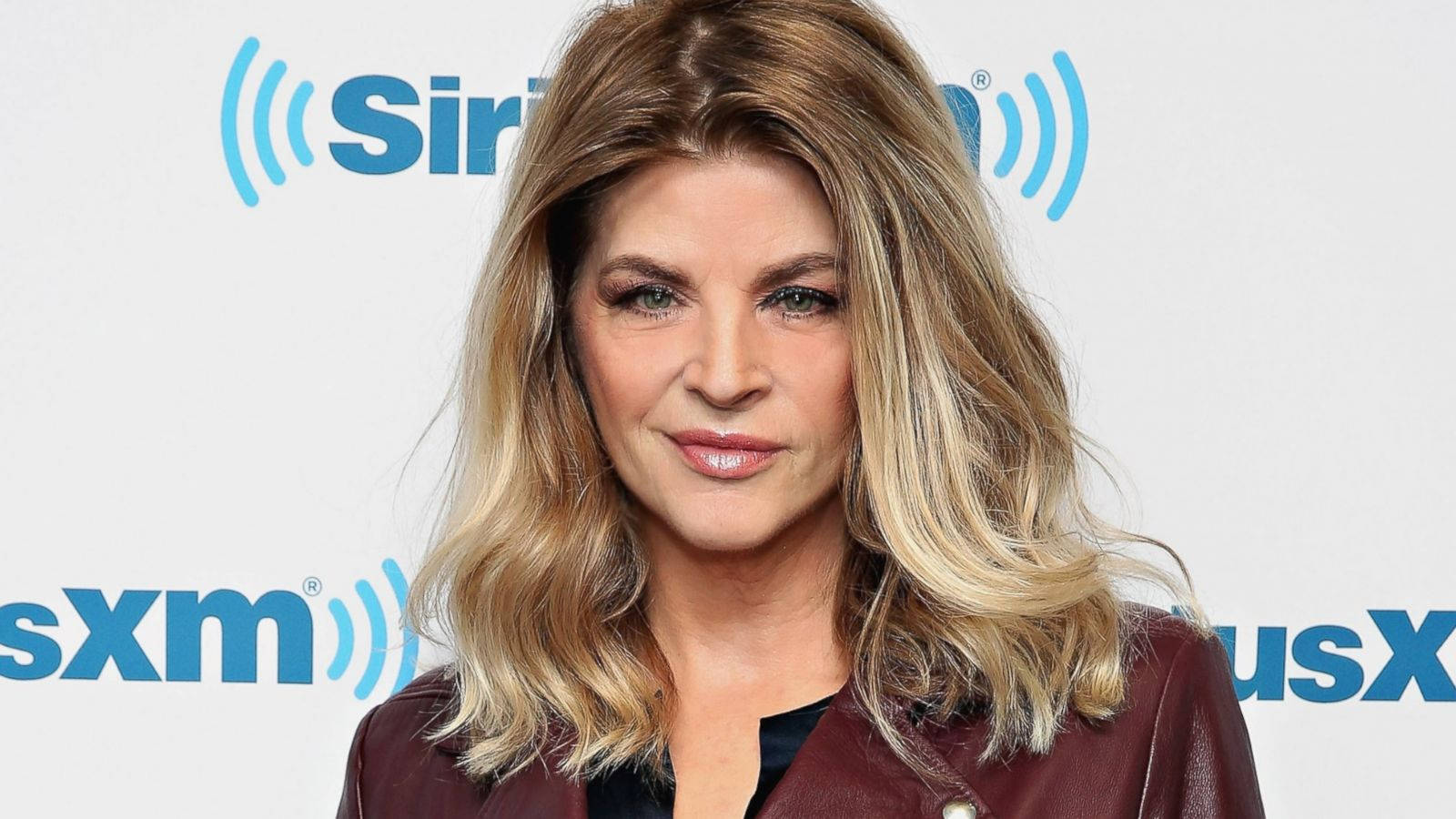 Kirstie Alley Sirius Xm Event Portrait Wallpaper