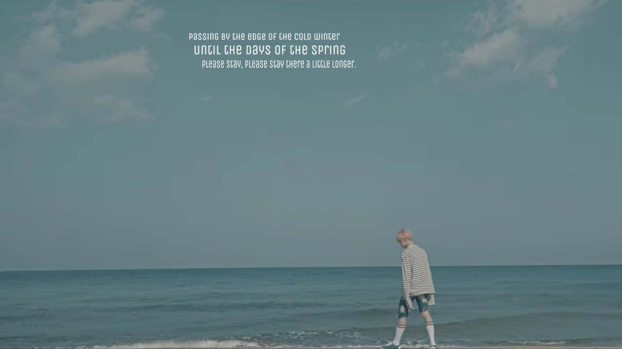Korean Aesthetic Beach Computer Wallpaper