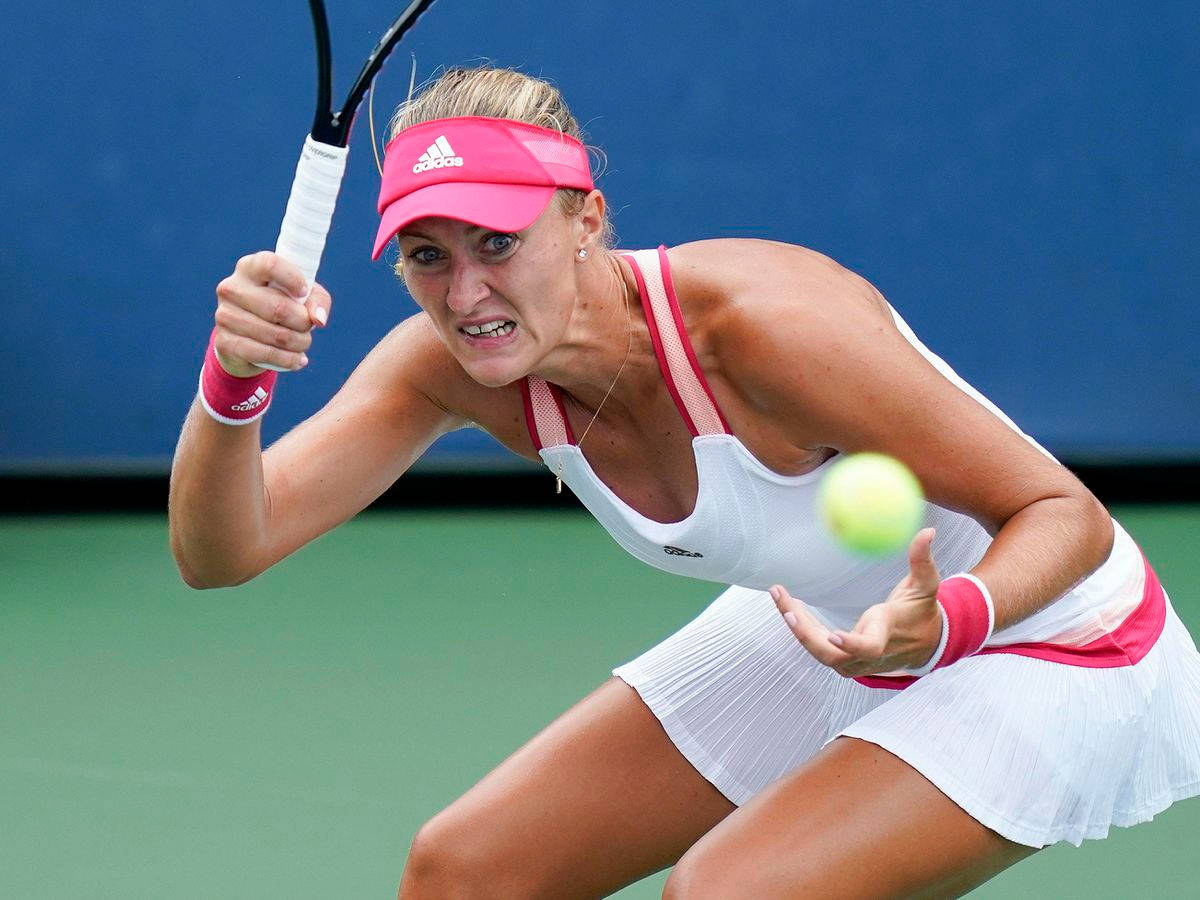 Kristina Mladenovic Funny Snip Wallpaper