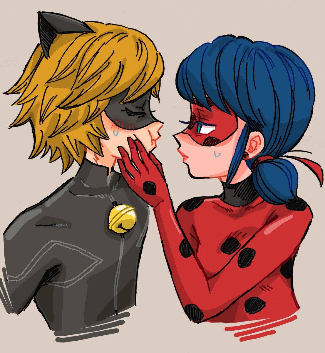 Ladybug And Cat Noir Kiss Artwork Wallpaper