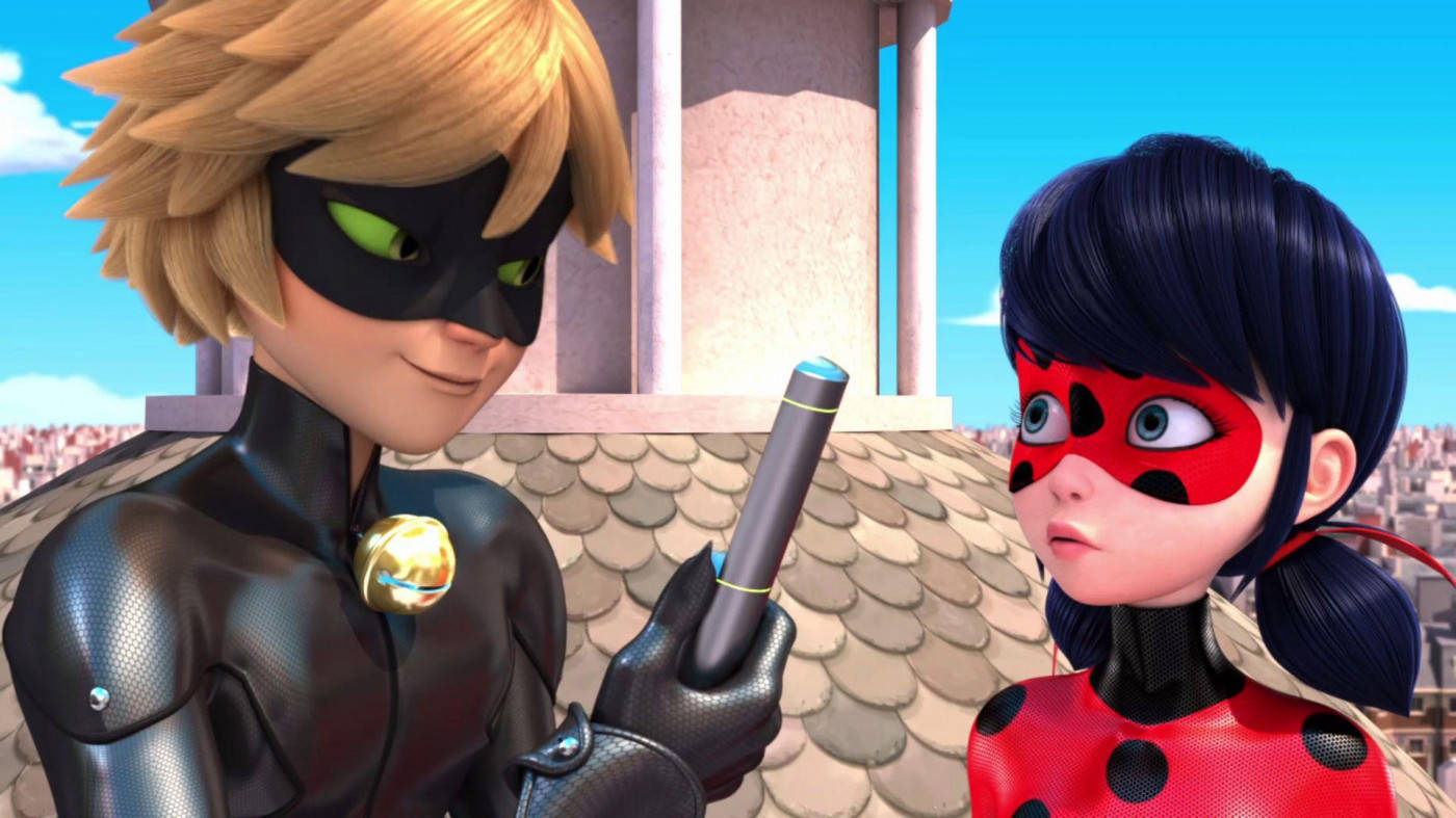 Ladybug And Cat Noir On The Roof Wallpaper