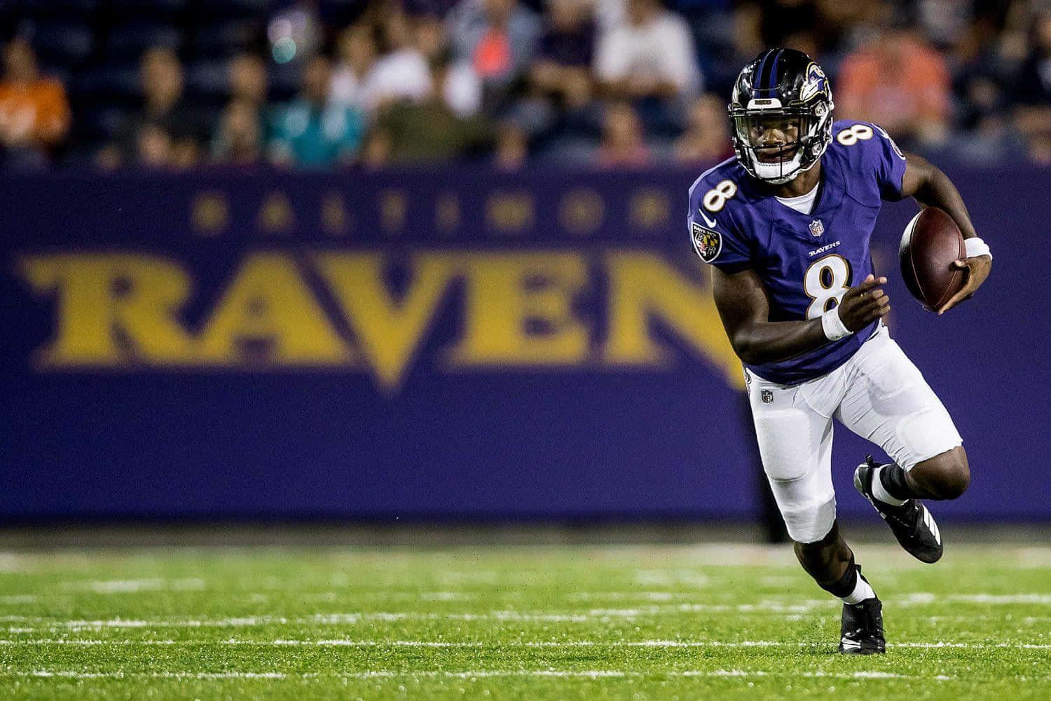 Lamar Jackson Baltimore Quarterback Wallpaper