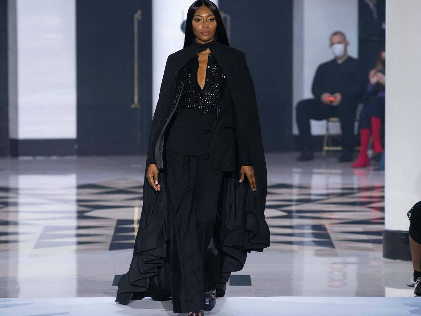 Lanvin Naomi Campbell In Black Jumpsuit Wallpaper