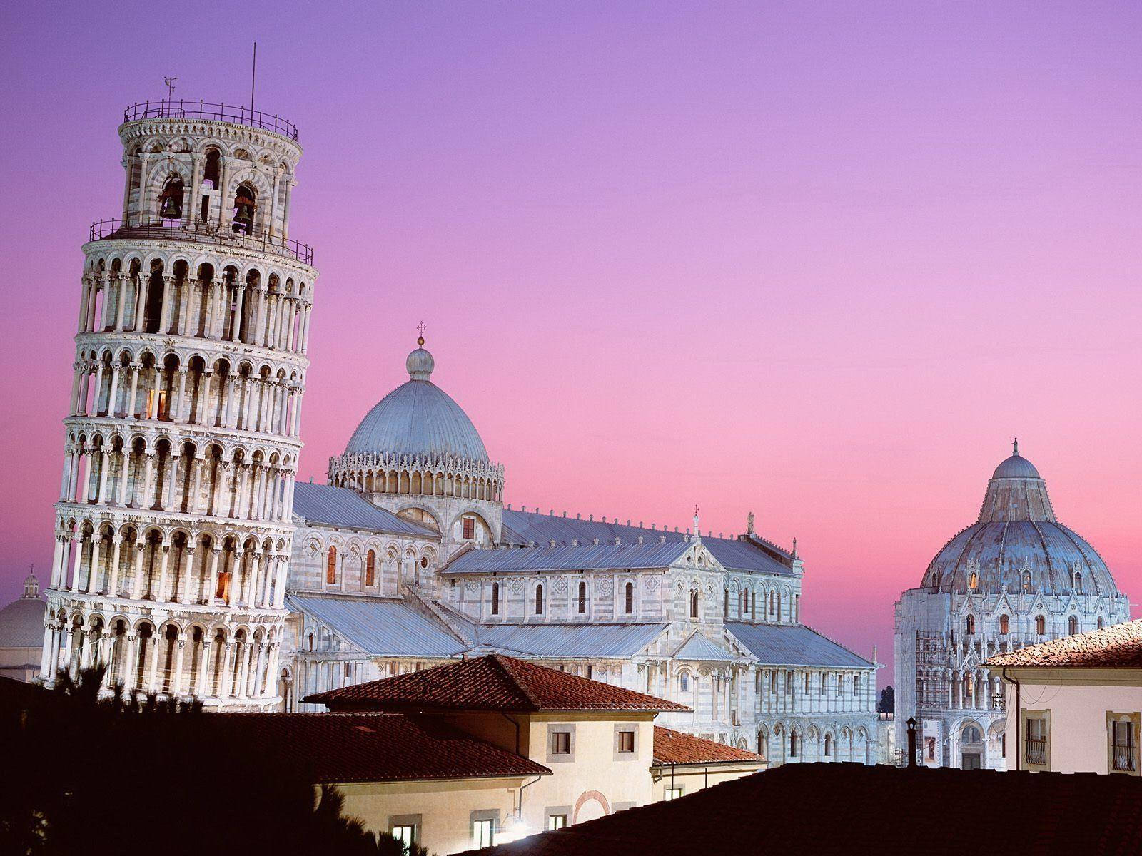 Leaning Tower Of Pisa Skyline Wallpaper