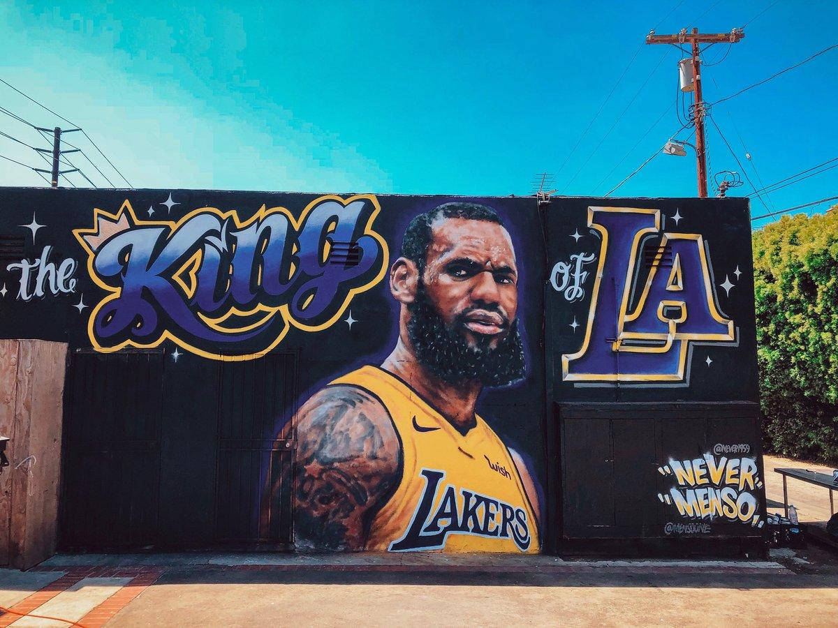 Lebron James Lakers La Mural Wallpaper