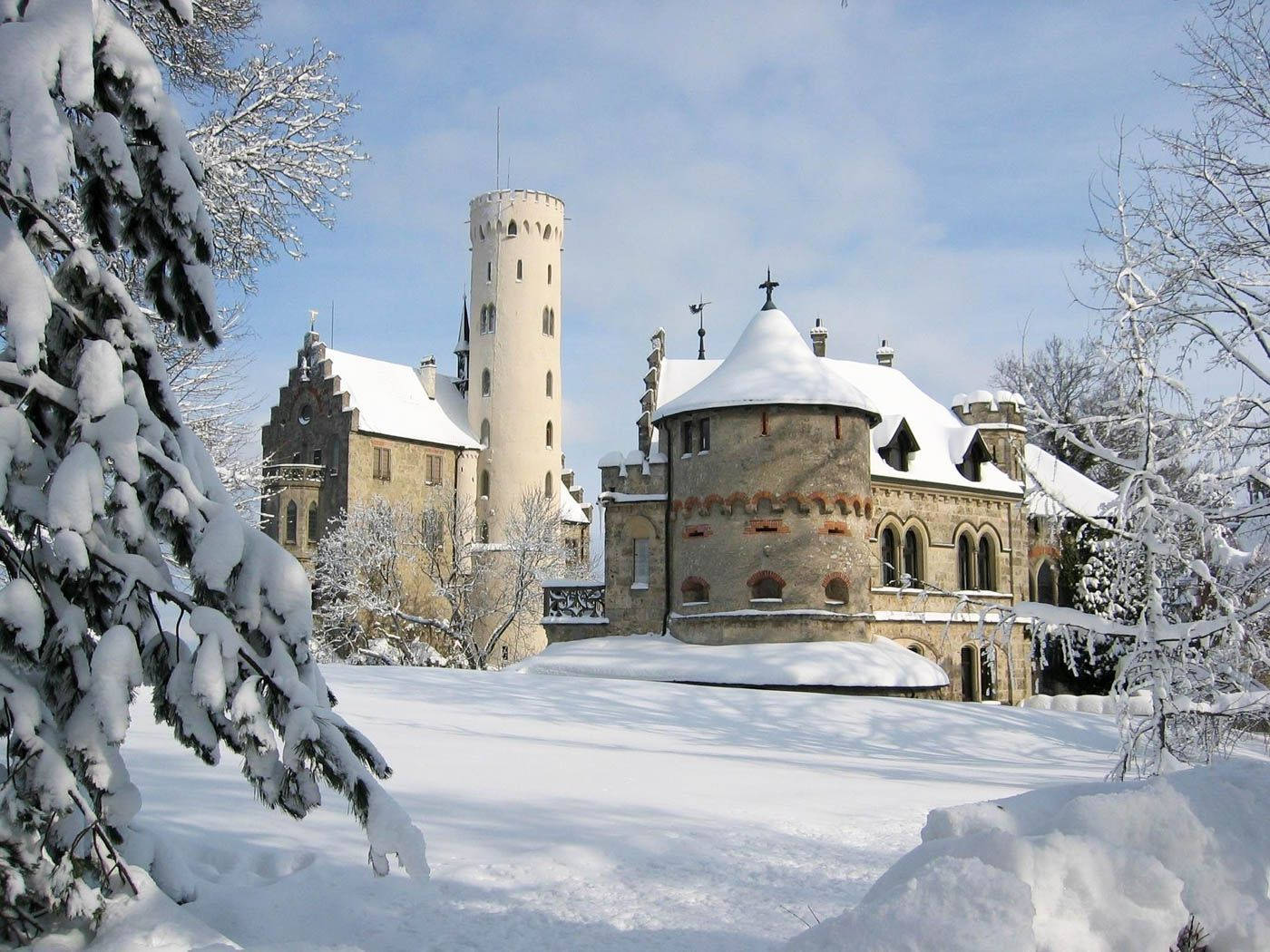Lichtenstein Castle Winter Wallpaper