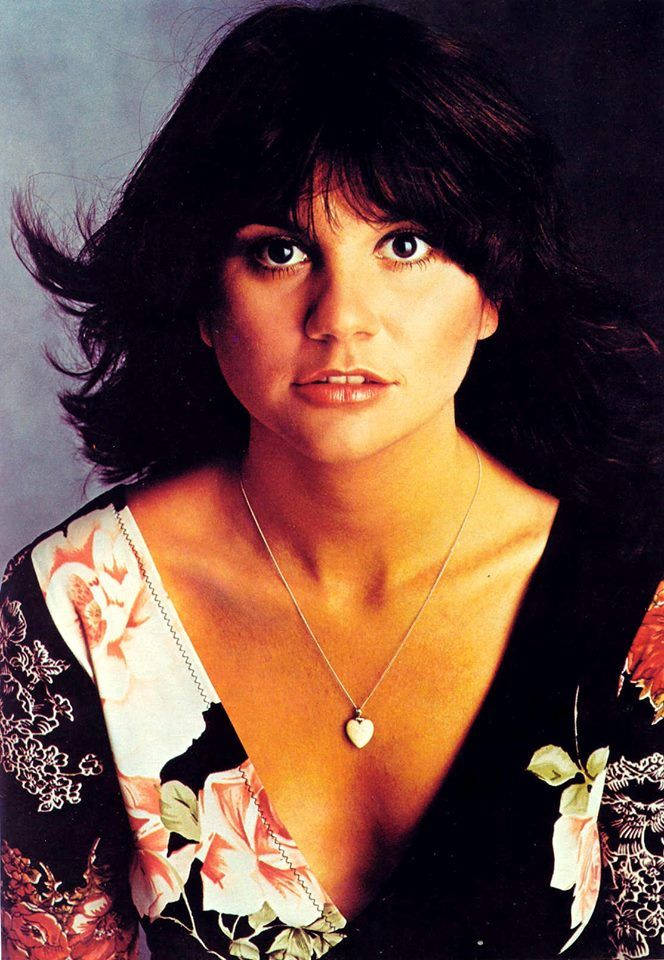 Linda Ronstadt Young Age Wallpaper