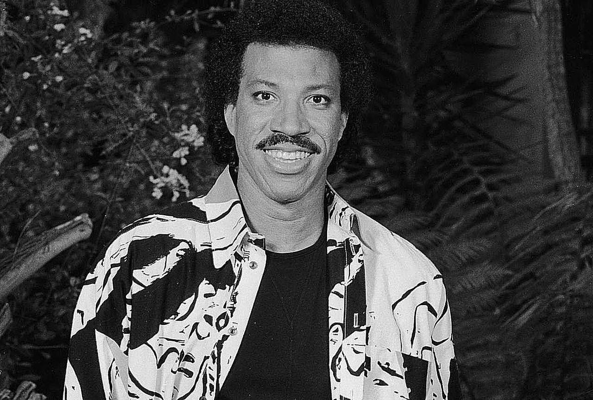 Lionel Richie 80's Popstar Wallpaper