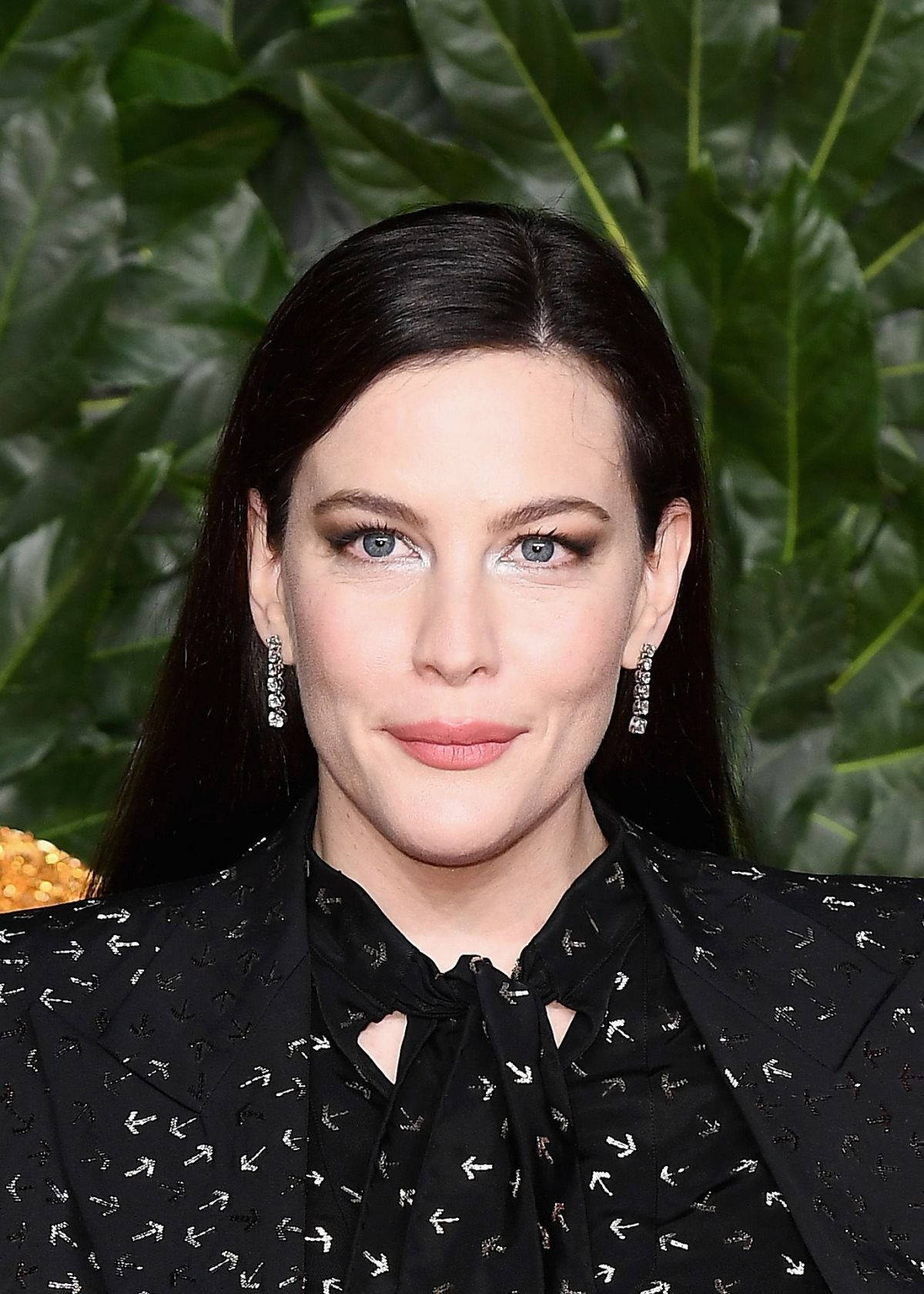 Liv Tyler 2018 Fashion Awards Wallpaper