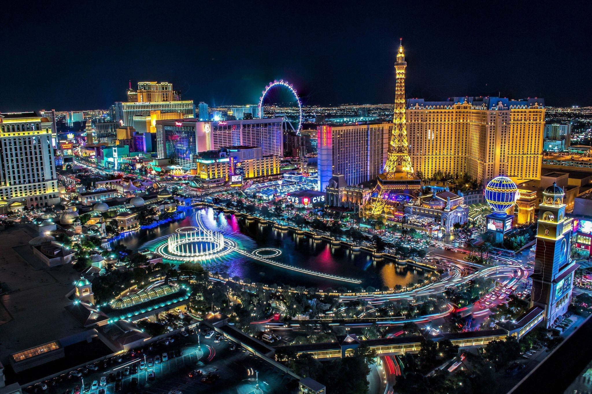 Lively Las Vegas Night Wallpaper