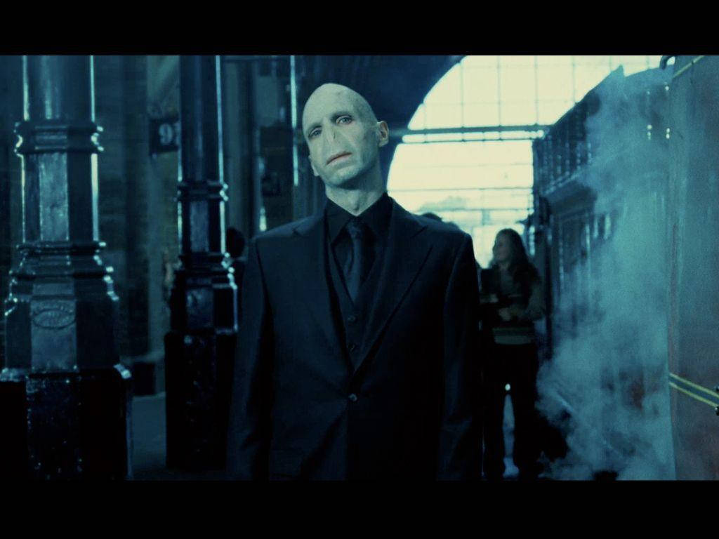 Lord Voldemort Black Suit Wallpaper