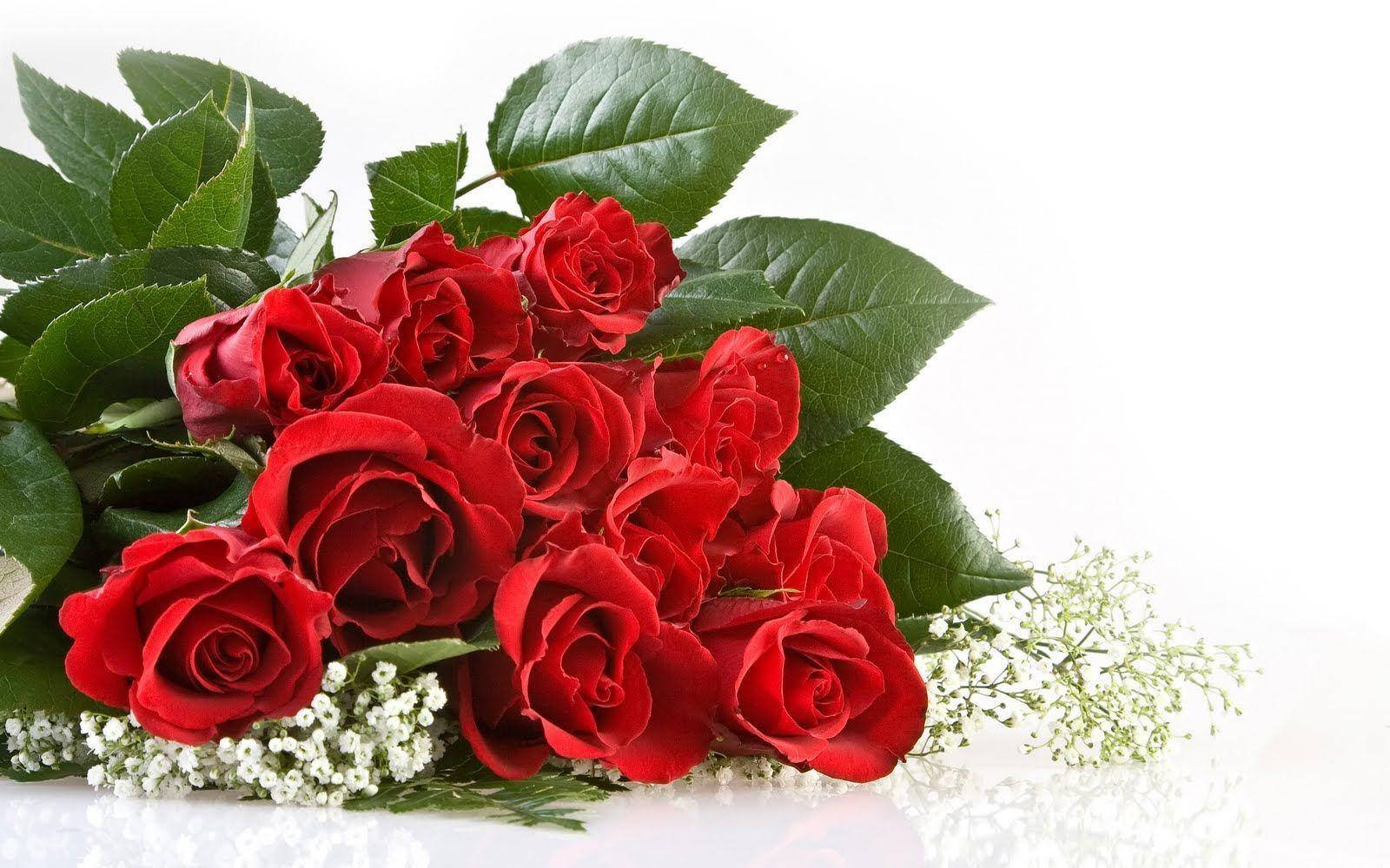 Lovely Bouquet Of Red Rose Flowers Wallpaper