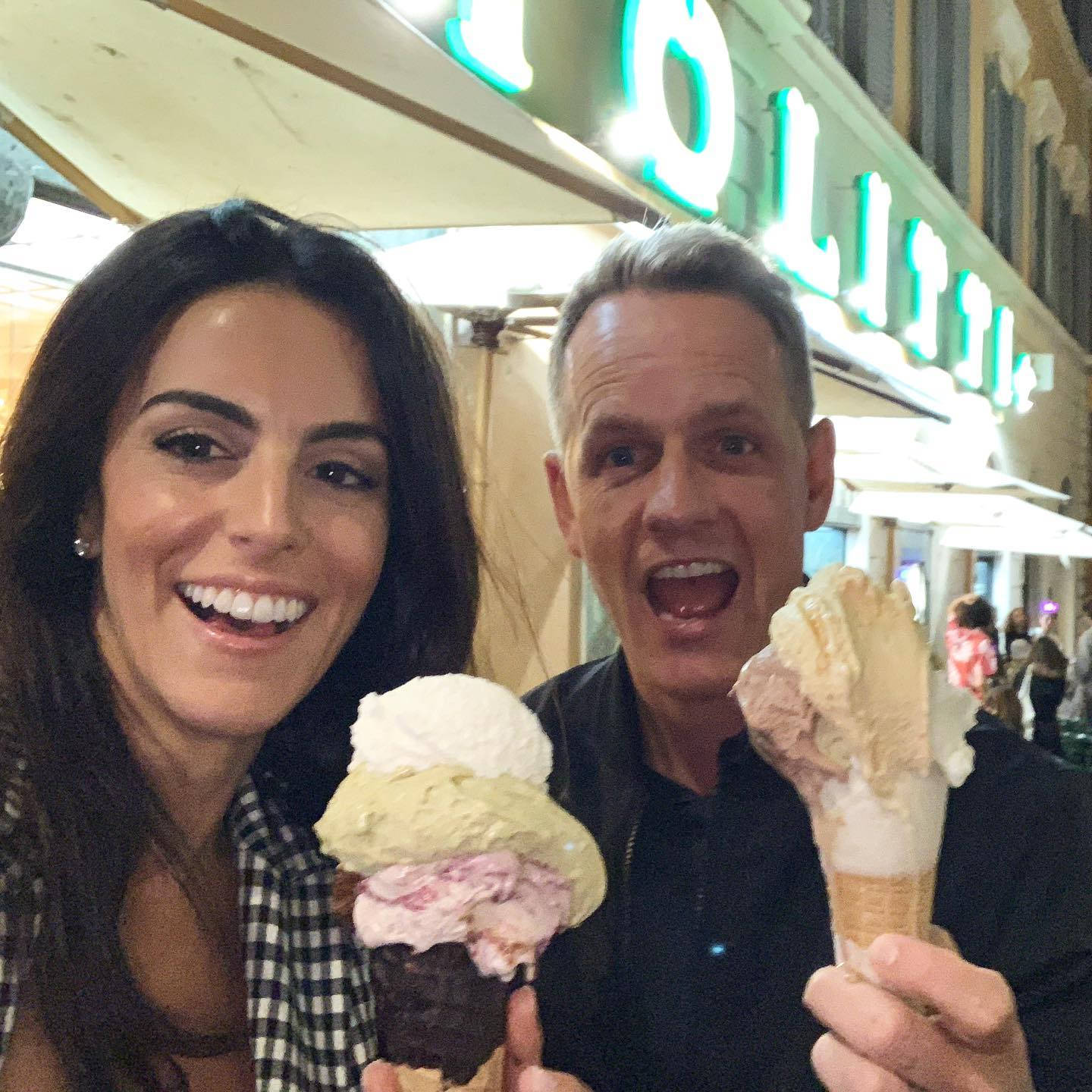 Luke Donald And Wife Eating Ice Cream Wallpaper