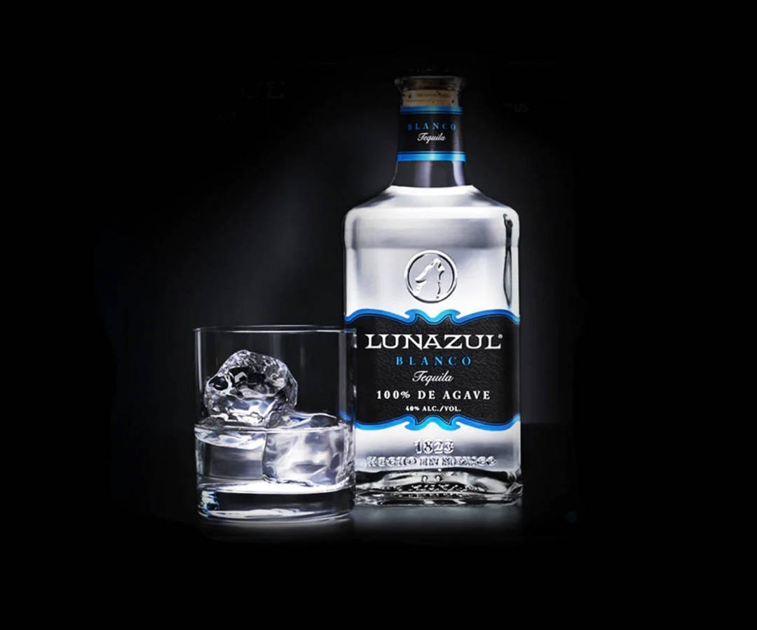 Lunazul Blanco Tequila Glass Wallpaper