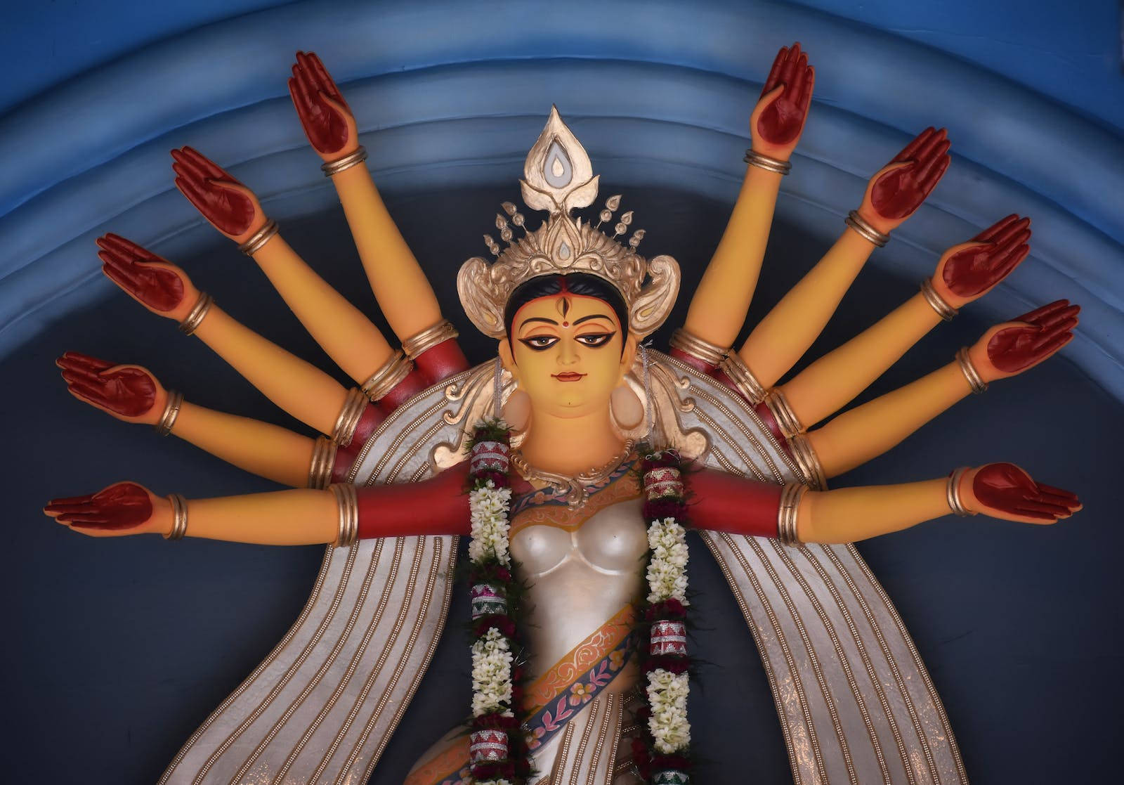 Maa Durga Figurine With Many Hands Wallpaper