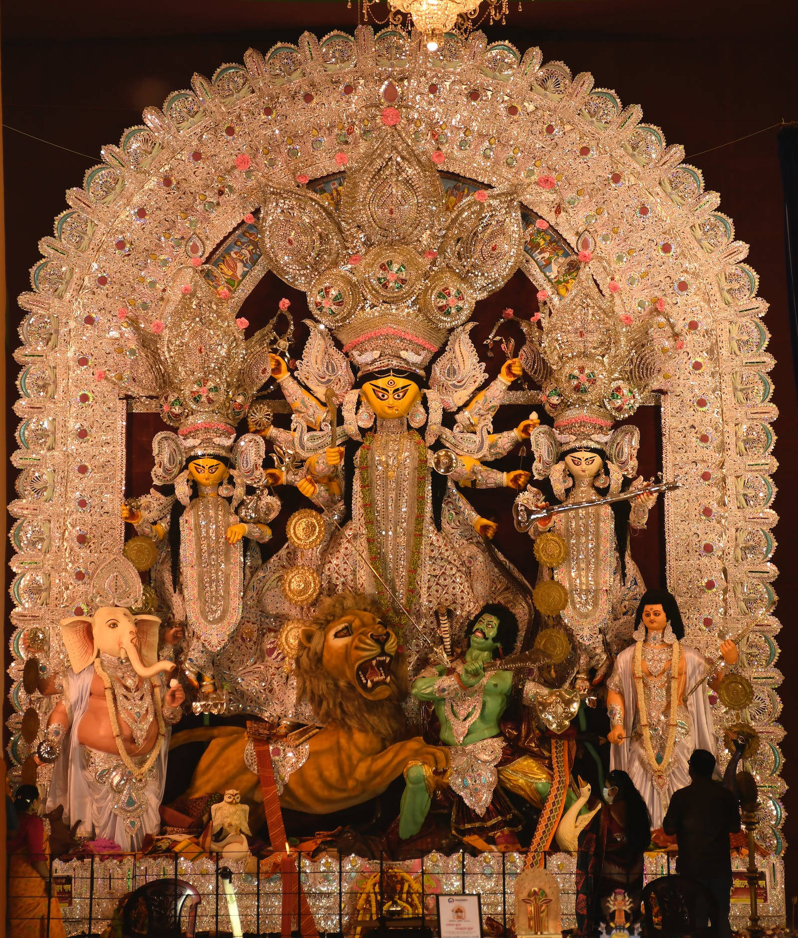 Maa Durga White Deity Statue Wallpaper