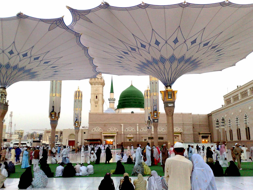 Madina Sharif Plaza Umbrella Wallpaper