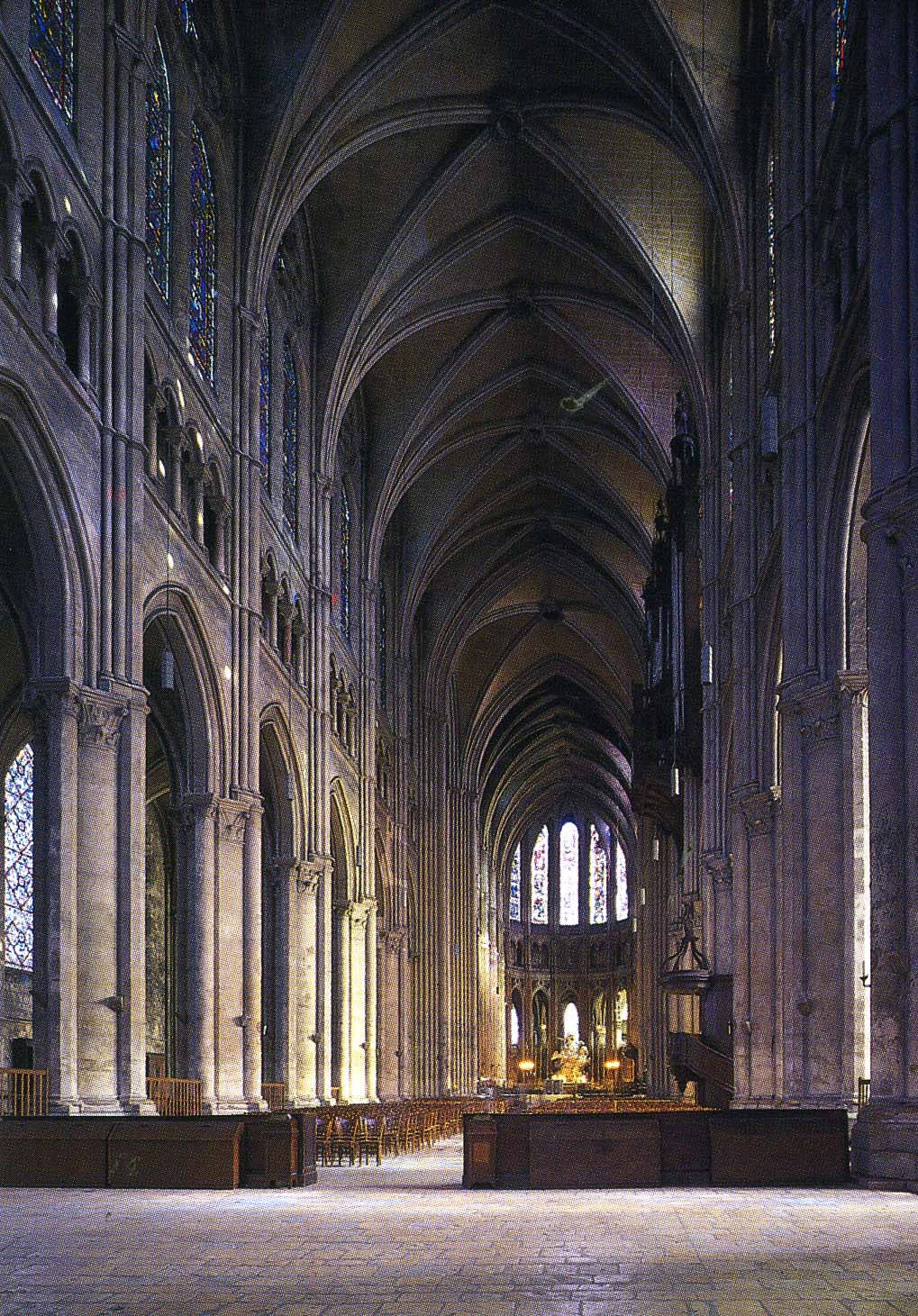 Majestic Night View Of Chartres Cathedral Wallpaper