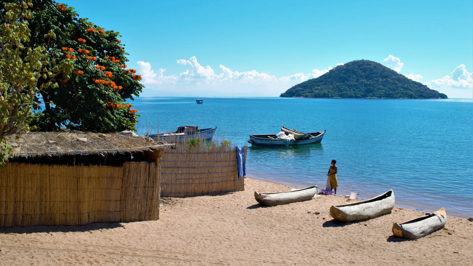 Malawi Beach Lake Island Boats Wallpaper